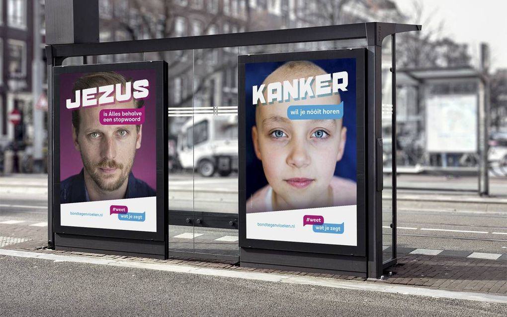 Met zijn nieuwste campagne wil de Bond tegen vloeken mensen aan het denken zetten over kwetsend taalgebruik. De borden zijn te zien in een aantal grote steden in Nederland. beeld Bond tegen vloeken