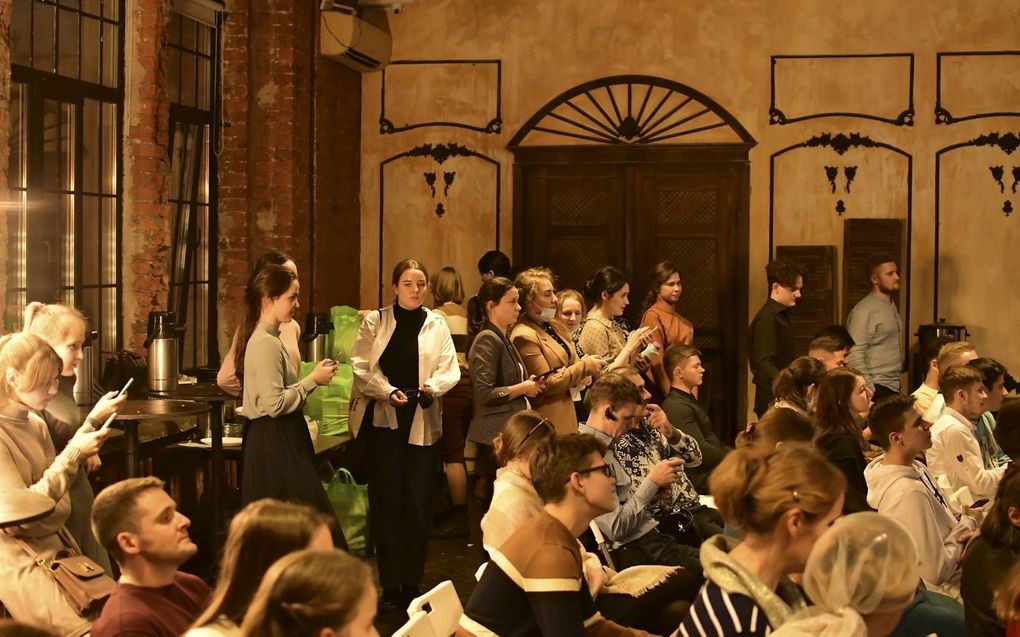Druk bezochte jongerenavond in Moskou. beeld Friedensstimme