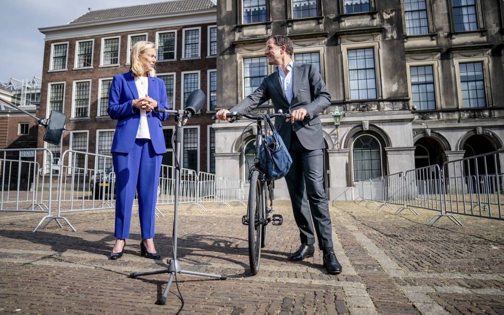 VVD en D66 begonnen eind juni, onder leiding van informateur Hamer, aan het schrijven van een aanzet tot een regeerakkoord. beeld ANP, Bart Maat