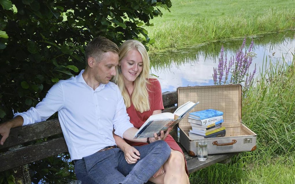 Aart Jongejan en Hanna Kater lezen graag, en liefst samen. beeld Sjaak Verboom