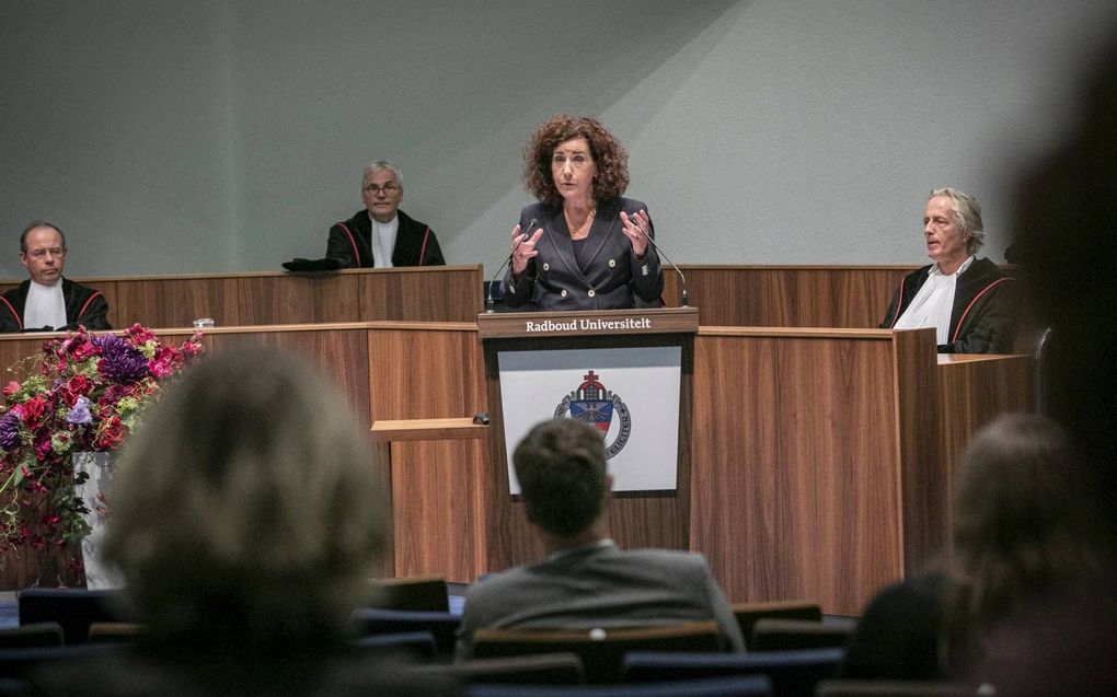 Minister Ingrid van Engelshoven opent het academisch jaar in 2020 op de Radboud Universiteit Nijmegen. beeld ANP, Roland Heitink