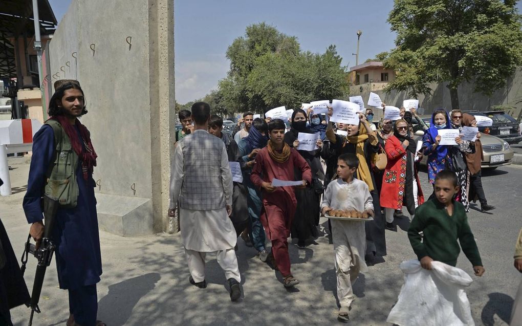 Protest van vrouwen voor het behoud van hun rechten onder het talibanregime, vrijdag in Kabul. beeld AFP, Hoshang Hashimi