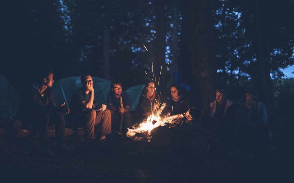 Schrijver Arnon Grunberg sticht met twaalf deelnemers op een onbewoond eiland een commune met een tijdelijke religie. beeld unsplash