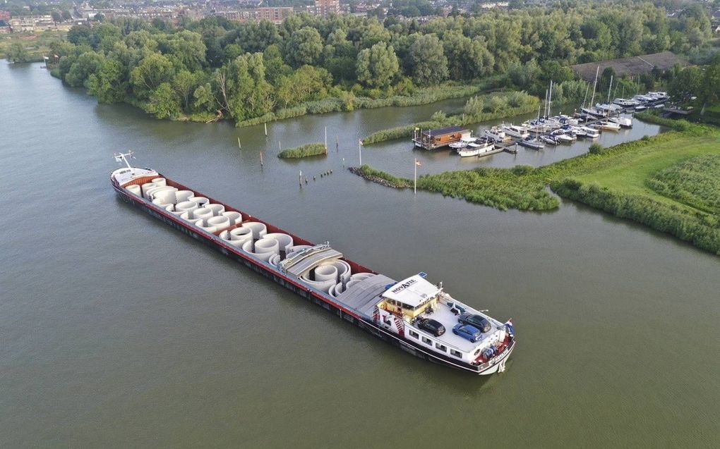 Dronefoto gemaakt bij de jachthaven van watersportvereniging De Lek bij Krimpen aan den Lek. beeld Gerrit van den Adel