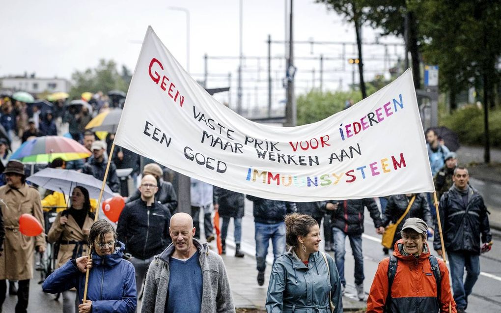 Coronaprotest tegen vrijheidsbeperkende overheidsmaatregelen.  beeld ANP, Sem van der Wal