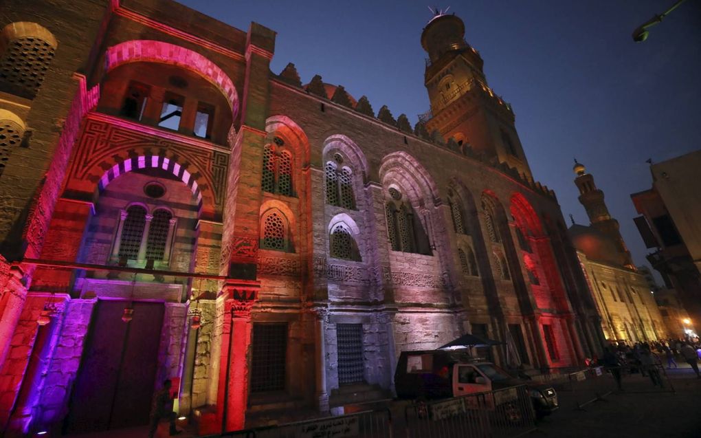 Straabeeld in het oudste deel van Cairo, bij het Sultan Qalaungebouw. beeld EPA, Khaled Elfiqi