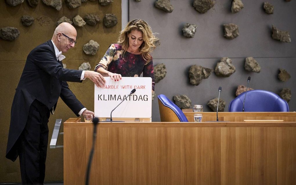 Staatssecretaris Dilan Yesilgoz-Zegerius van Economische Zaken en Klimaat (VVD) tijdens de presentatie van de klimaatnota. beeld ANP, Phil Nijhuis