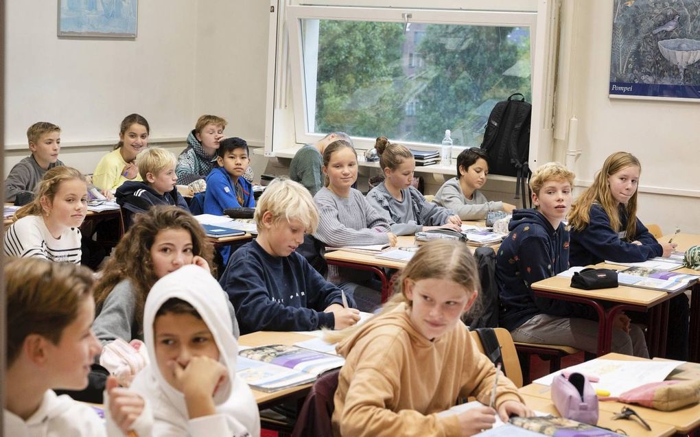 Op scholen hebben relatief veel besmettingen met Covid-19 plaats. Dat geeft het belang aan van goede ventilatie in schoolgebouwen. beeld ANP, Evert Elzinga