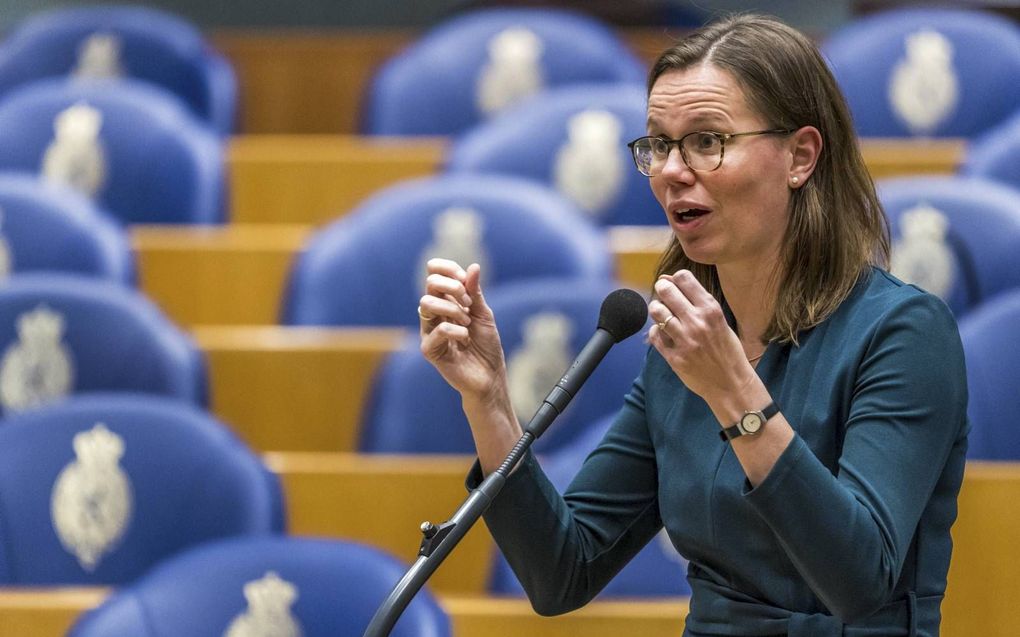 CU-Tweede Kamerlid Bikker (r.) wil dat het kabinet onderzoekt of het massaal inzetten van toegangstesten een alternatief is voor de 2G-coronapas. beeld ANP, Lex van Lieshout​