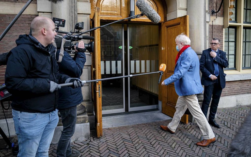 RIVM-directeur Van Dissel donderdag bij aankomst op het Binnenhof in Den Haag voor overleg over nieuwe maatregelen tegen verspreiding van het coronavirus. beeld ANP, Bart Maat