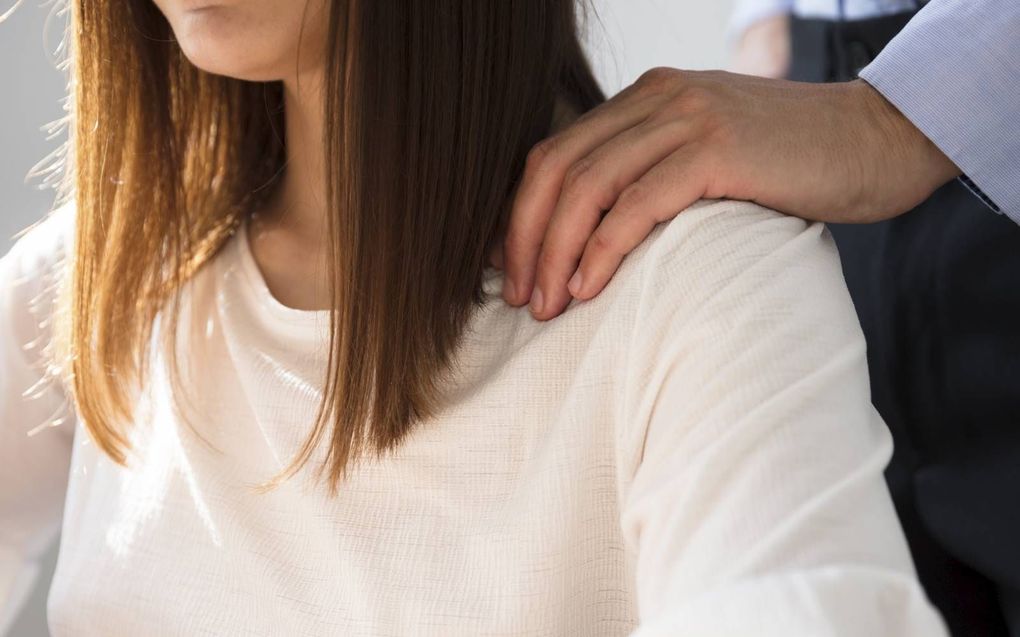 „Daders van seksueel machtsmisbruik komen er wel heel gemakkelijk van af.”​ beeld iStock