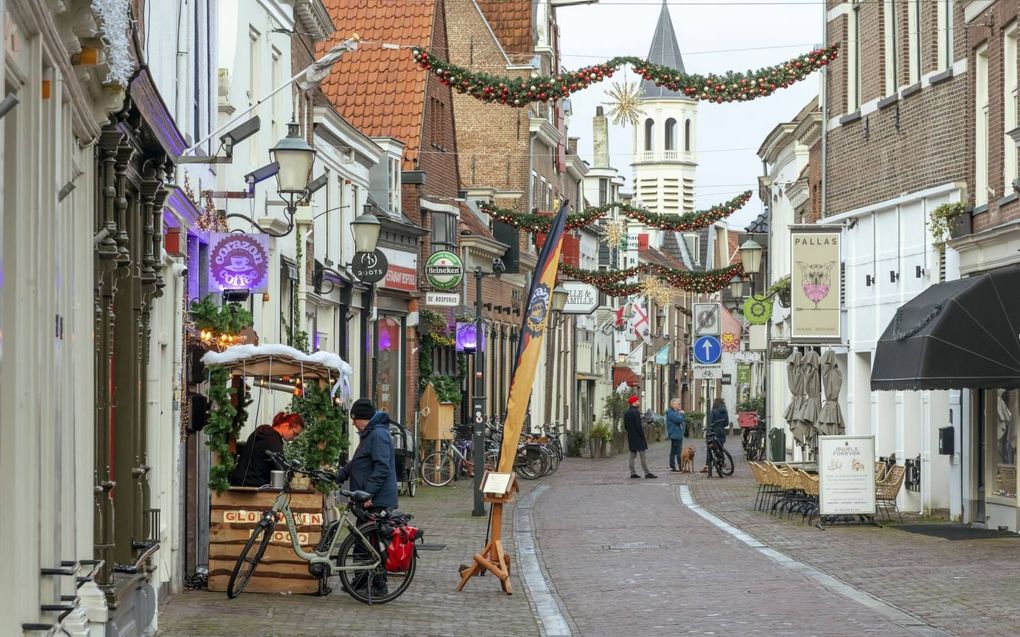 Maandagochtend: lege winkelstraat in Amersfoort als gevolg van de nieuwe lockdown. De Nederlandsche Bank vindt dat de Nederlandse economie met corona moet leren leven. beeld Ruben Schipper