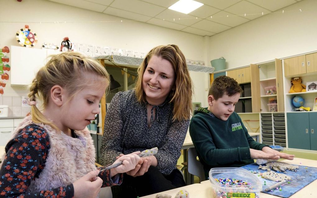 Zoals veel andere scholen biedt de christelijke Kornalijnschool in Meppel noodopvang voor kinderen. beeld Sjaak Verboom