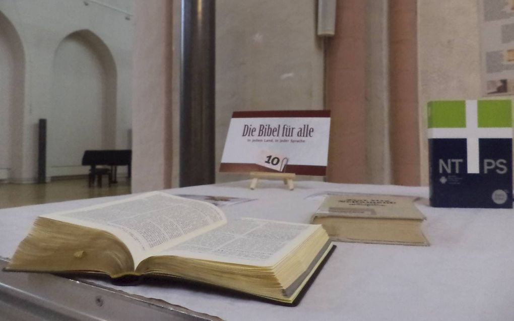 „De gelijkheid van mannen en vrouwen is al lang vanzelfsprekend, behalve dan in de Bijbel.” beeld RD