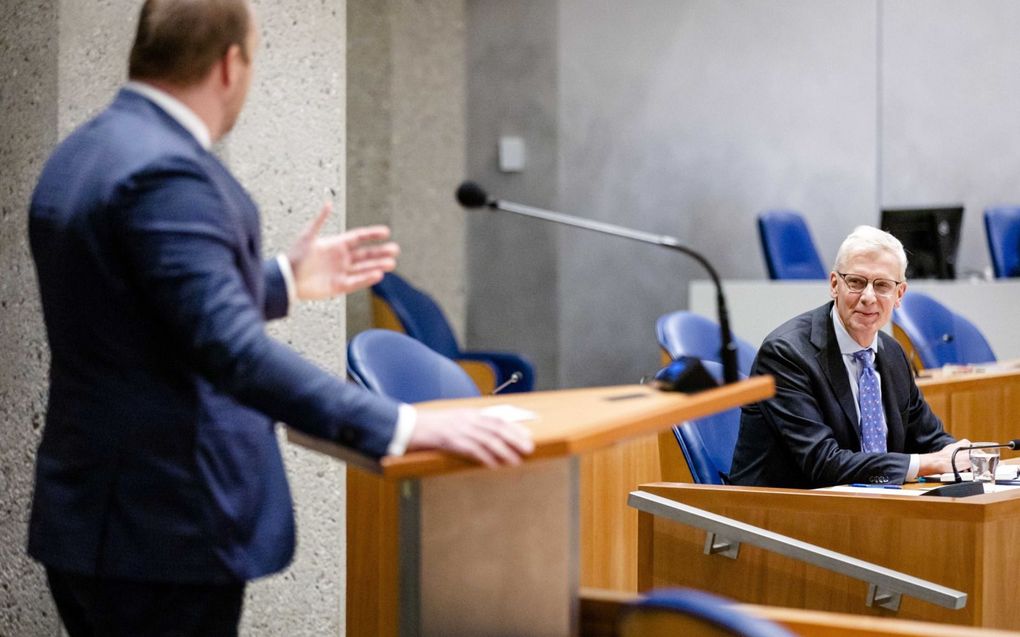 D66-Kamerlid De Jong in debat met staatssecretaris Van Rij over het vonnis van de Hoge Raad. beeld ANP, Sem van der Wal