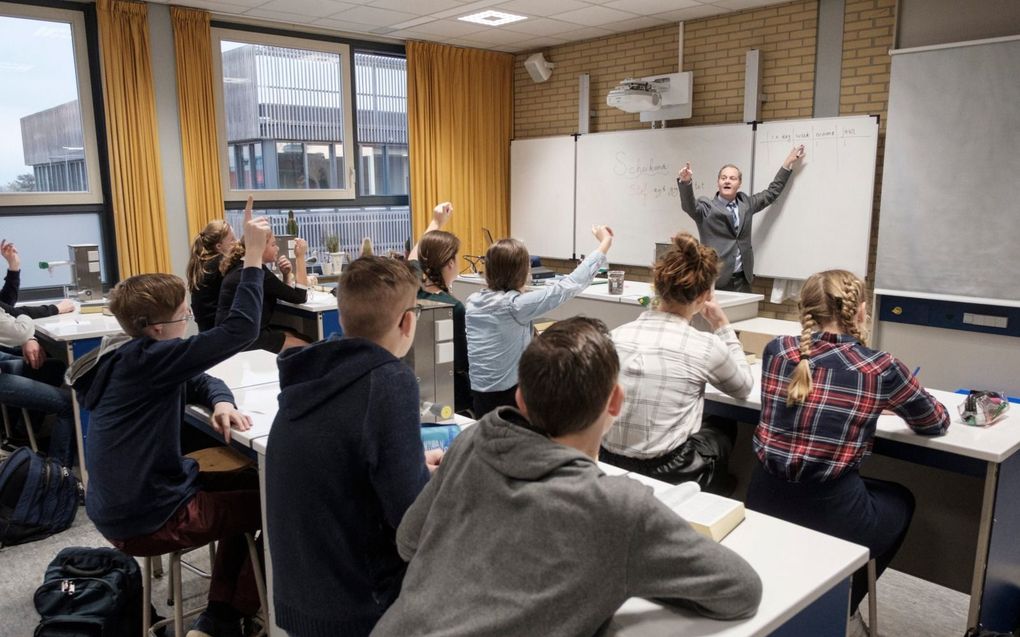 „Gidsen wijzen de weg, omdat ze zelf geboeid zijn door de stof die ze leerlingen laten meebeleven.” beeld Sjaak Verboom