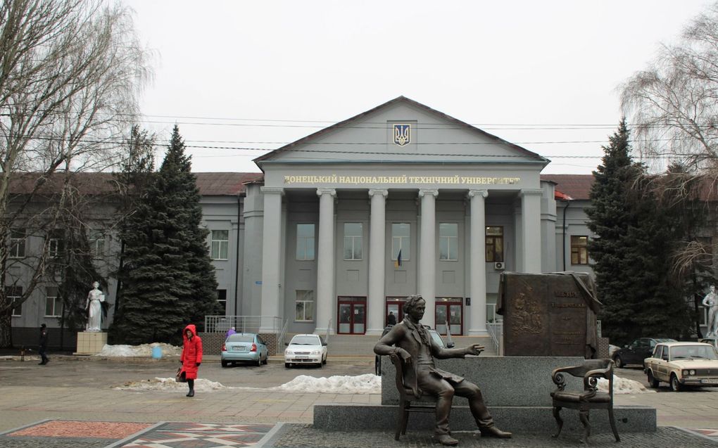 De universiteit van Donetsk verhuisde noodgedwongen naar de mijnwerkersstad Pokrovsk. beeld Floris Akkerman