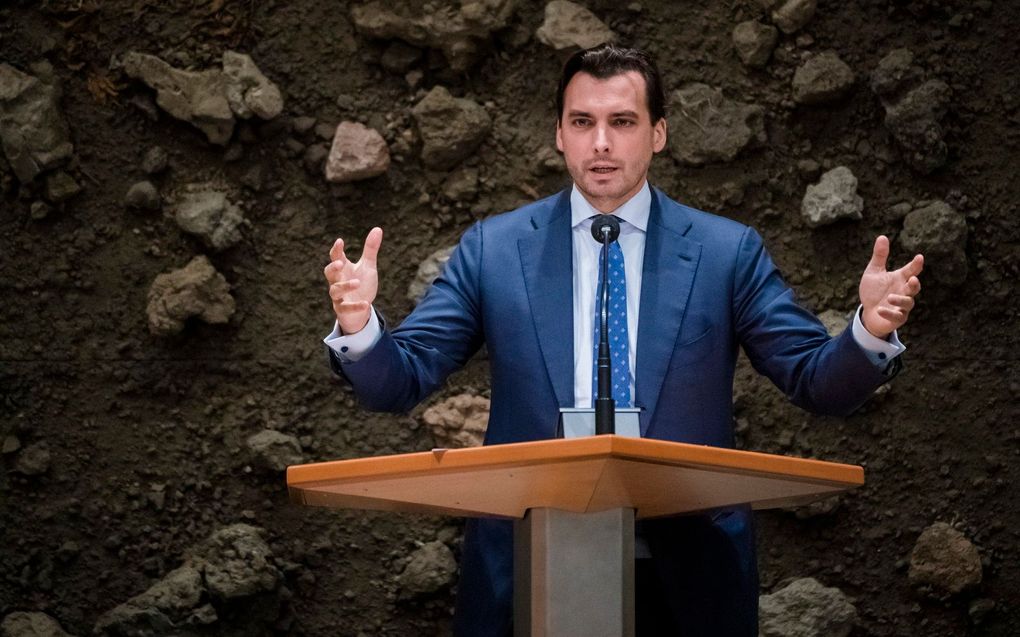 Thierry Baudet (FvD) tijdens een debat in de Tweede Kamer over de situatie in Oekraïne. beeld ANP, BART MAAT