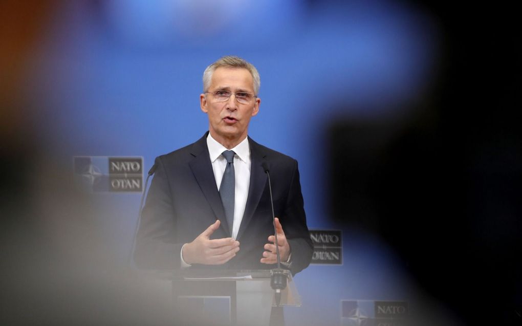 NAVO-chef Jens Stoltenberg: Russische dreiging en agressie is nieuwe normaal voor alliantie. beeld EPA