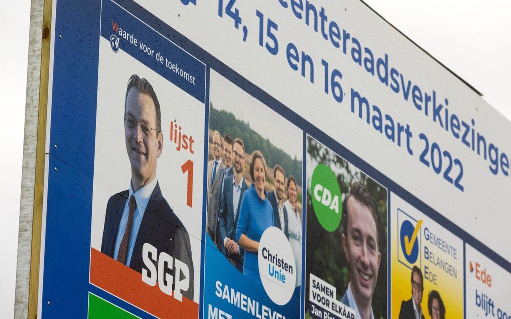 Verkiezingsbord in Ede. beeld RD, Anton Dommerholt