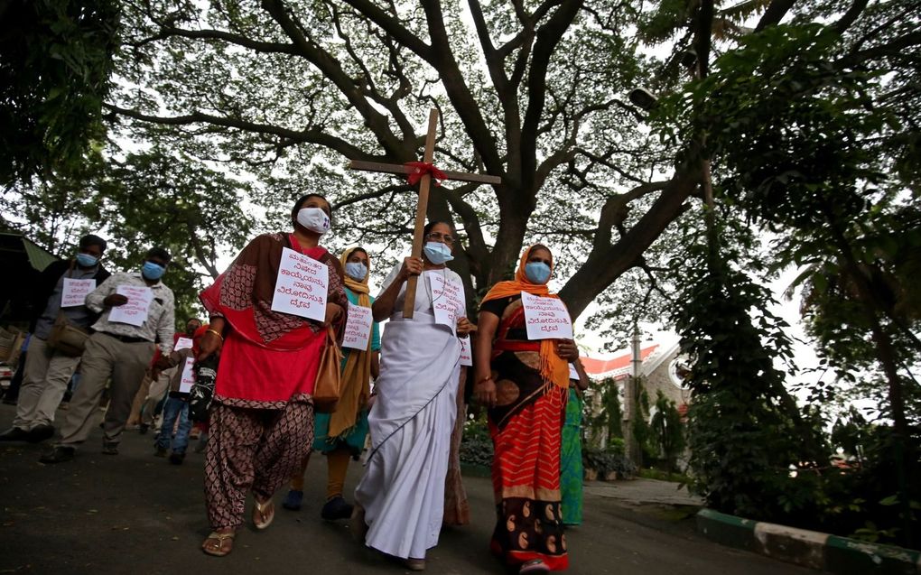 Indiase christenen demonstreren tegen de geplande antibekeringswet in de deelstaat Karnataka, eind vorig jaar. beeld EPA, Jagadeesh Nv

