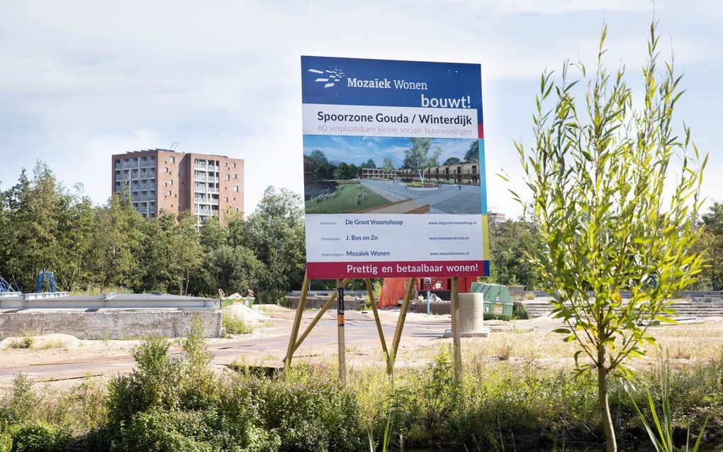 Bouwterrein in Gouda voor sociale huurwoningen (archieffoto). beeld RD, Anton Dommerholt