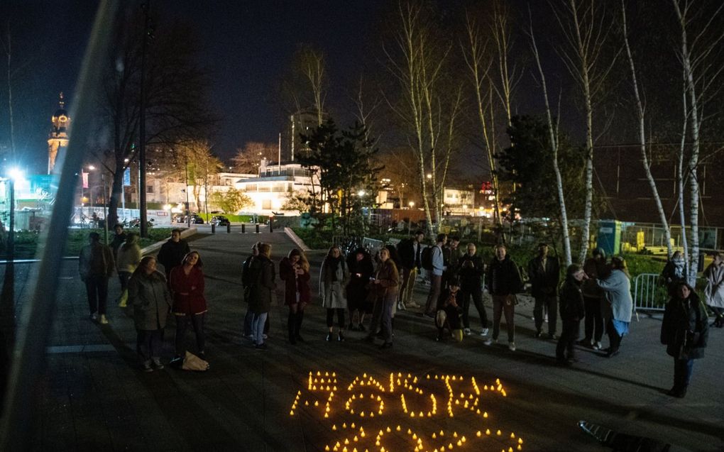 Bij Depot Boijmans van Beuningen in Rotterdam ging zaterdagavond het licht uit in verband met Earth Hour. beeld Marten van Dijl, WNF