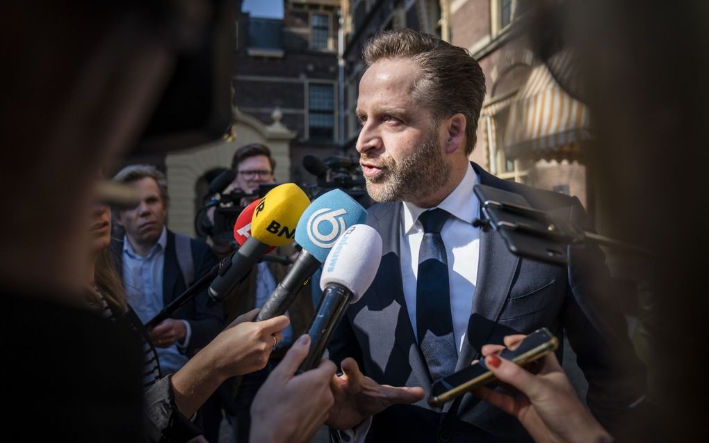 „Uit onderzoek zal moeten blijken wat de precieze rol van minister De Jonge is geweest in de mondkapjesdeal van Sywert van Lienden.” beeld ANP, Bart Maat