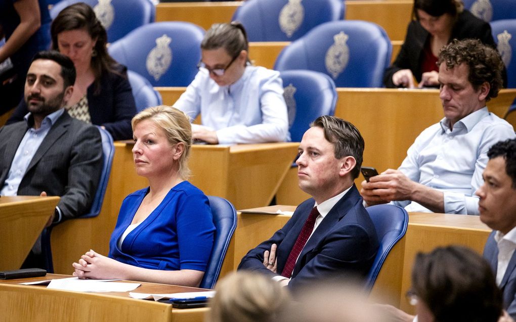 Attje Kuiken (links) en Henk Nijboer. beeld ANP, SEM VAN DER WAL