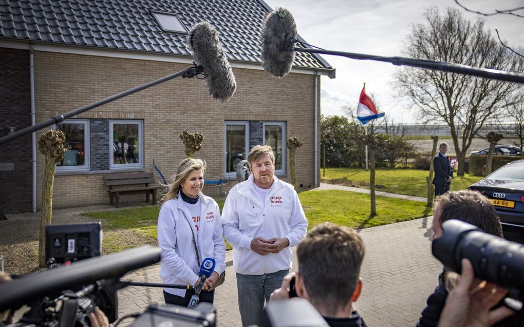 Koning Willem-Alexander en Koningin Maxima staken hun handen uit de mouwen voor de achttiende editie van NLdoet. ANP, Ramon van Flymen