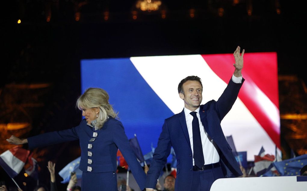 Emmanuel Macron en zijn echtgenote. beeld EPA, Yoan Valat