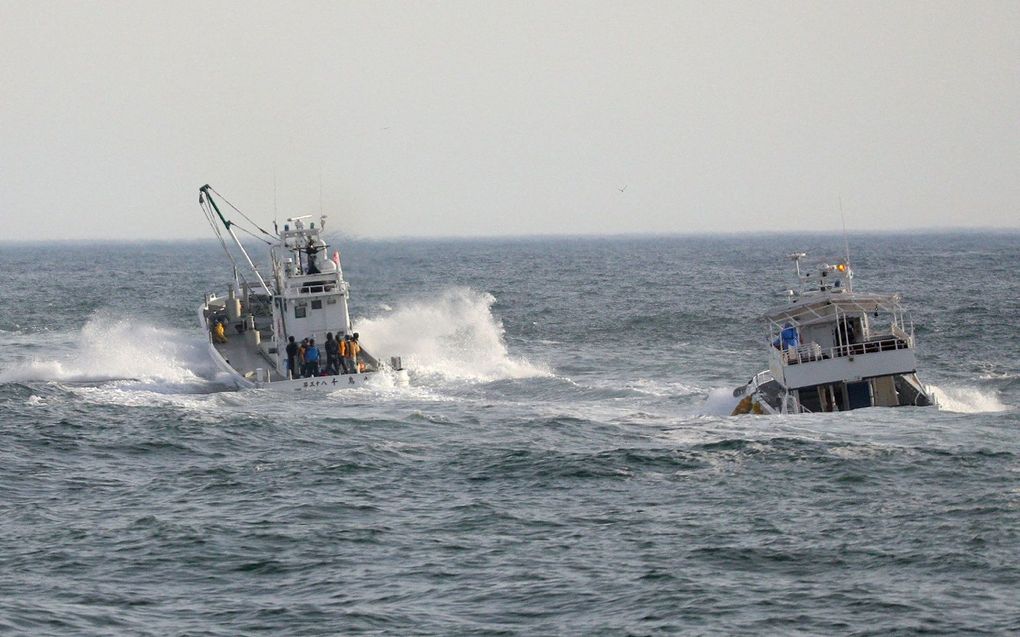 Reddingsoperatie bij het noordelijke Japanse eiland Hokkaido. beeld AFP