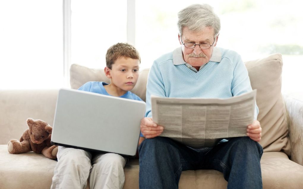 „Je wordt meestal niet gelukkig door het nieuws intensief te volgen.” beeld iStock