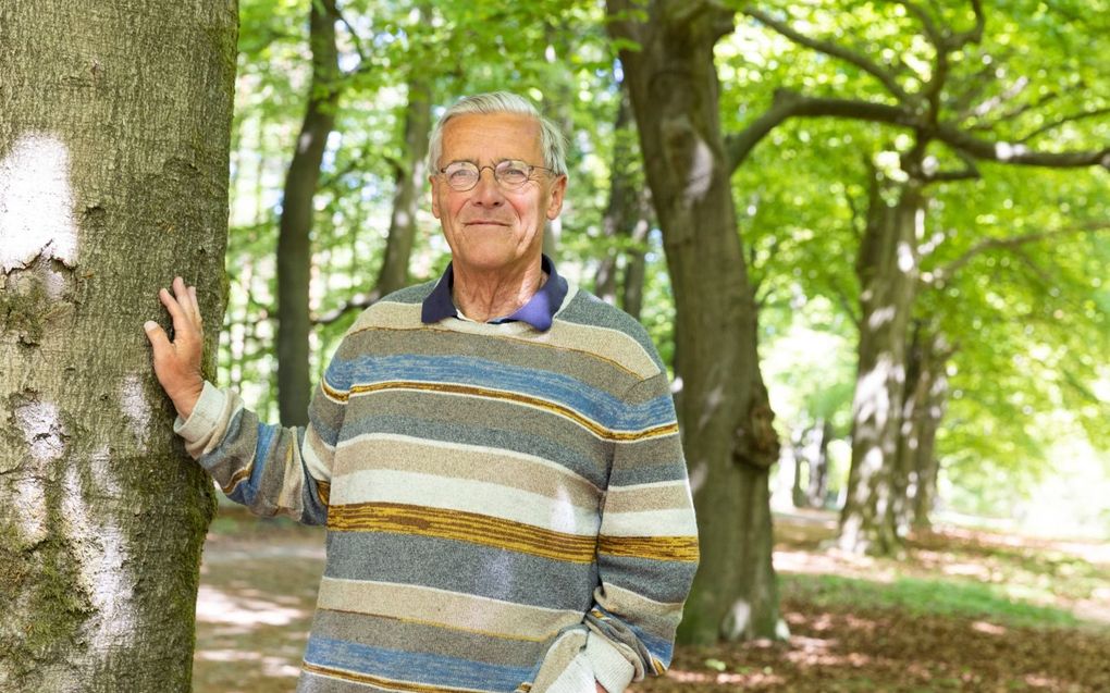 Oud-weerman Harry Geurts: „De laatste jaren is het ene zonnerecord na het andere gebroken en was de lucht vaak blauwer dan ooit.” beeld RD, Anton Dommerholt