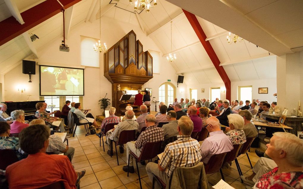 Een concert in de Willem Hendrik Zwart Hal in Lemelerveld. beeld Frank Uijlenbroek