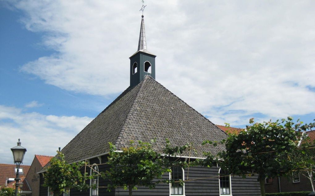 Het Stolphoevekerkje in Volendam. beeld Wikimedia