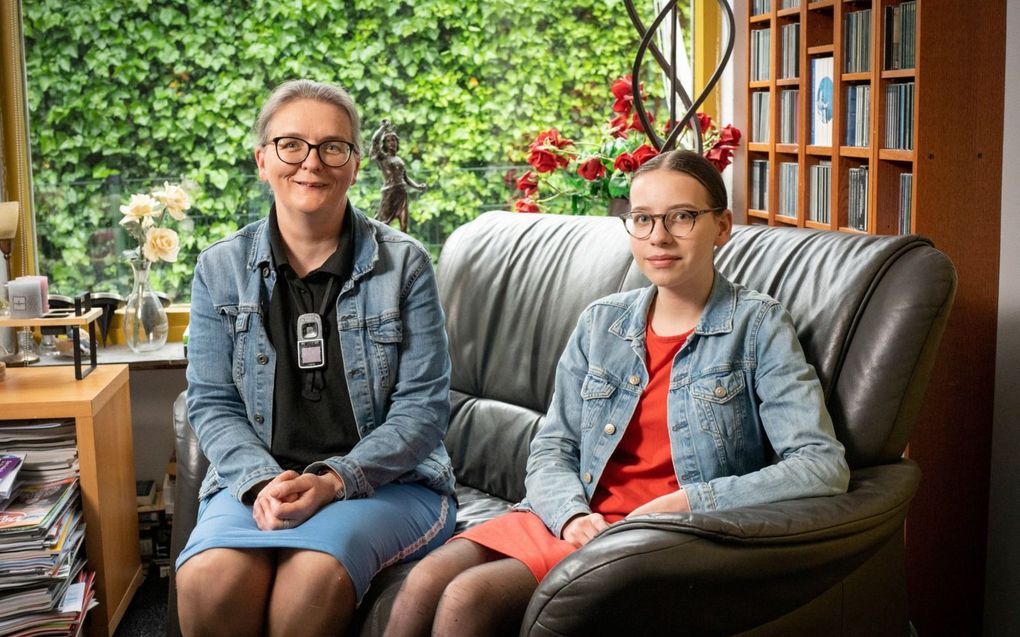 Ada Jansen-Versluis met haar dochter Annelies. beeld Niek Stam