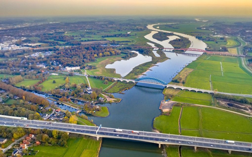 „We kunnen pas bruggen slaan in de samenleving als in debatten de verschillende waarden bespreekbaar zijn.” beeld iStock