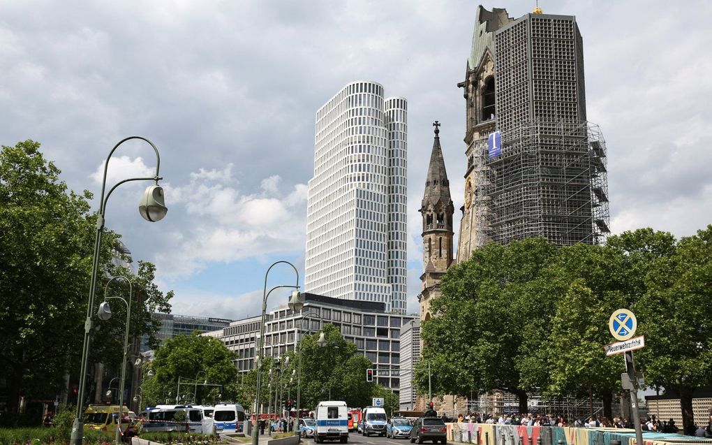 De Breitscheidplatz bij de Kaiser-Wilhelm-Gedächtniskirche in Berlijn-Charlottenburg, na het inrijden op een menigte mensen. beeld AFP, Adam BERRY