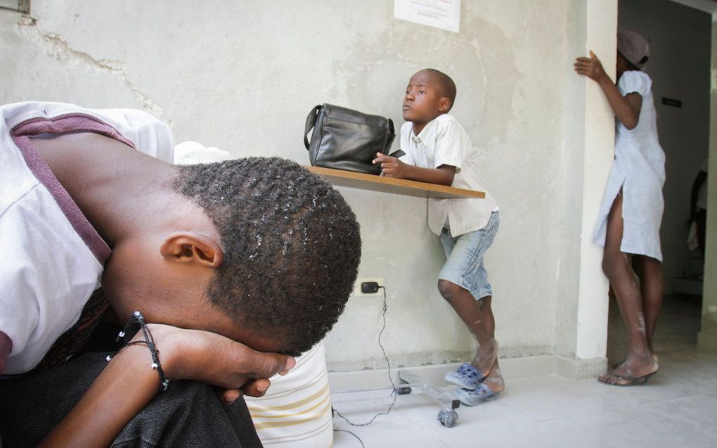 Ziekenhuiszorg in Haiti, beeld Sjaak Verboom