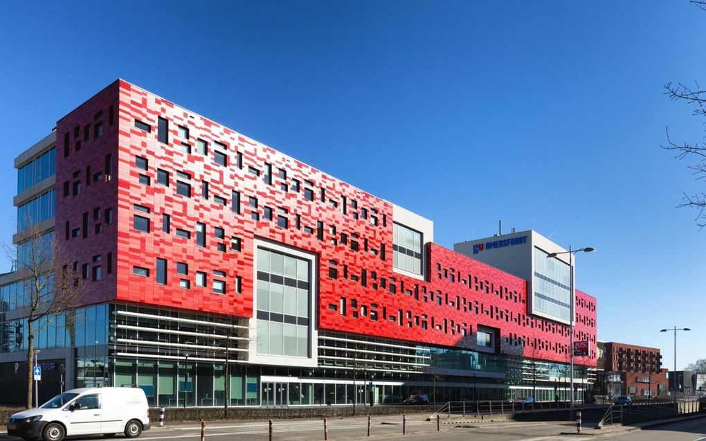 „De maatschappelijke opdracht van het hbo is het opleiden van professionals die hun kennis en vaardigheden inzetten op het hoogste niveau van het bedrijfsleven en de publieke sector.” beeld iStock