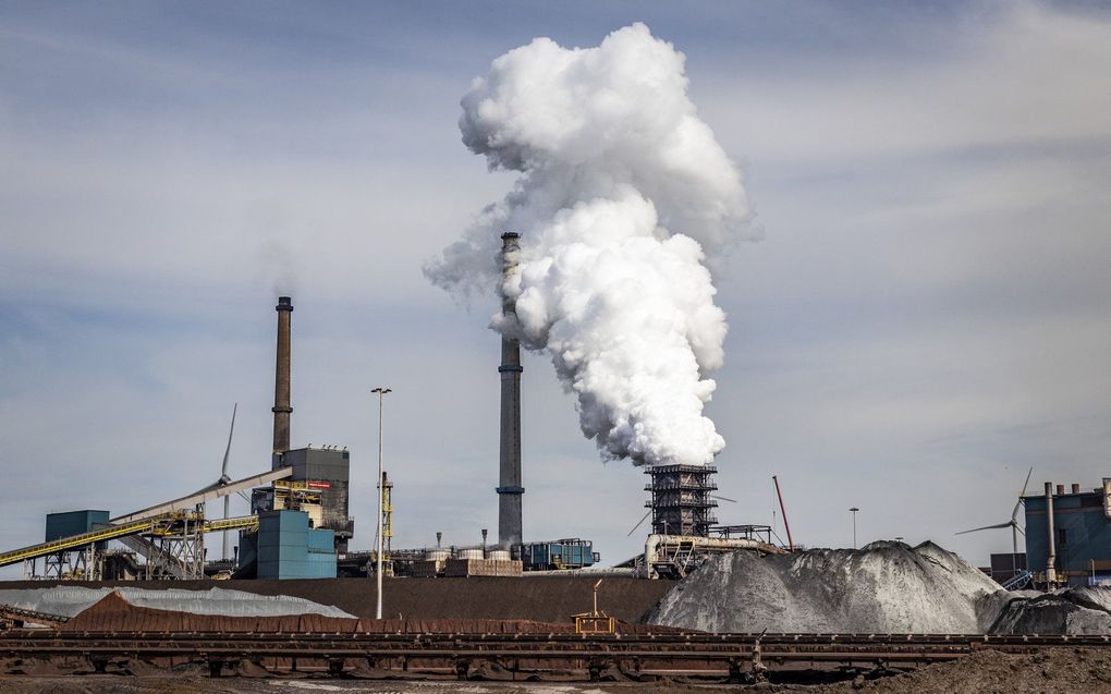 De kooks- en gasfabriek II op het terrein van de staalfabriek van Tata Steel Nederland. beeld ANP, JEFFREY GROENEWEG