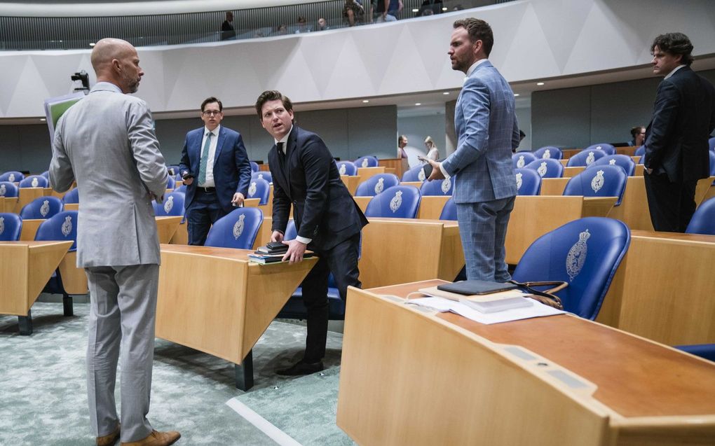 Kamerleden van VVD, D66, CDA en ChristenUnie woensdag in de Tweede Kamer. beeld ANP, Bart Maat