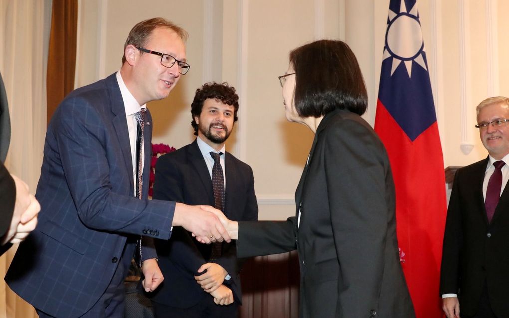 SGP-Europarlementariër Bert-Jan Ruissen tijdens een ontmoeting met de Taiwanese president Tsai Ing-wen in 2019. beeld ministerie van Buitenlandse Zaken van Taiwan