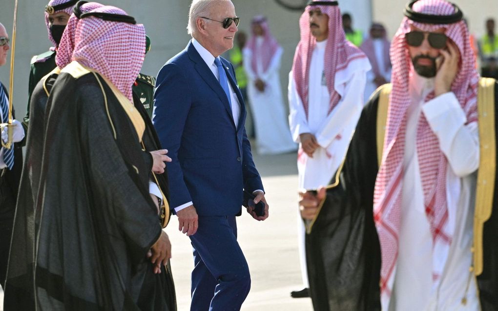 De Amerikaanse president Joe Biden vertrekt zaterdag uit Jeddah. beeld AFP, Mandel Ngan