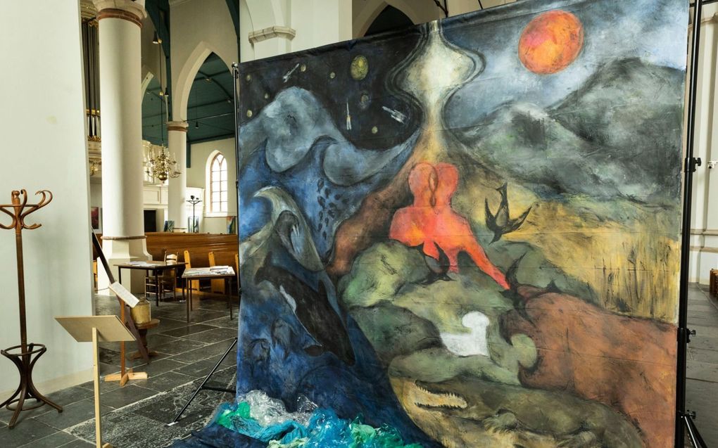 In de Grote Kerk van Leerdam zijn tijdens de zomermaanden schilderijen uit de serie ”Gebeden” van Anneke Kaai (1951) te zien. Kaai maakte diverse series schilderijen rond Bijbelse thema’s. De monumentale kerk is open op woensdag, vrijdag en zaterdag van 13.30 tot 16.30 uur. beeld RD, Anton Dommerholt