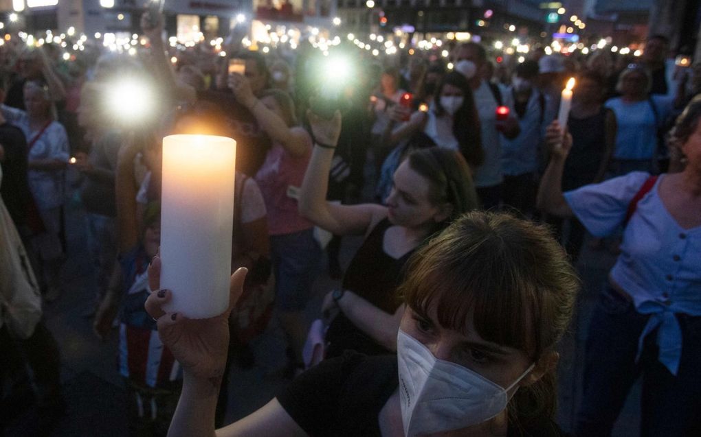 Oostenrijkers herdenken arts Lisa-Maria Kellermayr. beeld AFP, Alex Halada