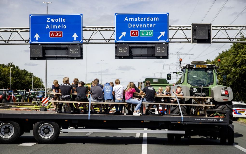 Snelwegblokkade door boeren bij knooppunt Azelo, eind juli.  beeld ANP, Sem van der Wal