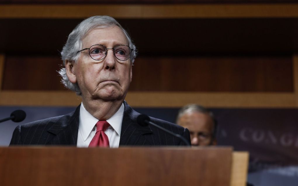 De Republikeinse fractieleider in de Senaat, Mitch McConnell heeft Justitie gevraagd snel openheid van zaken te geven over de inval. beeld AFP, Anna Moneymaker