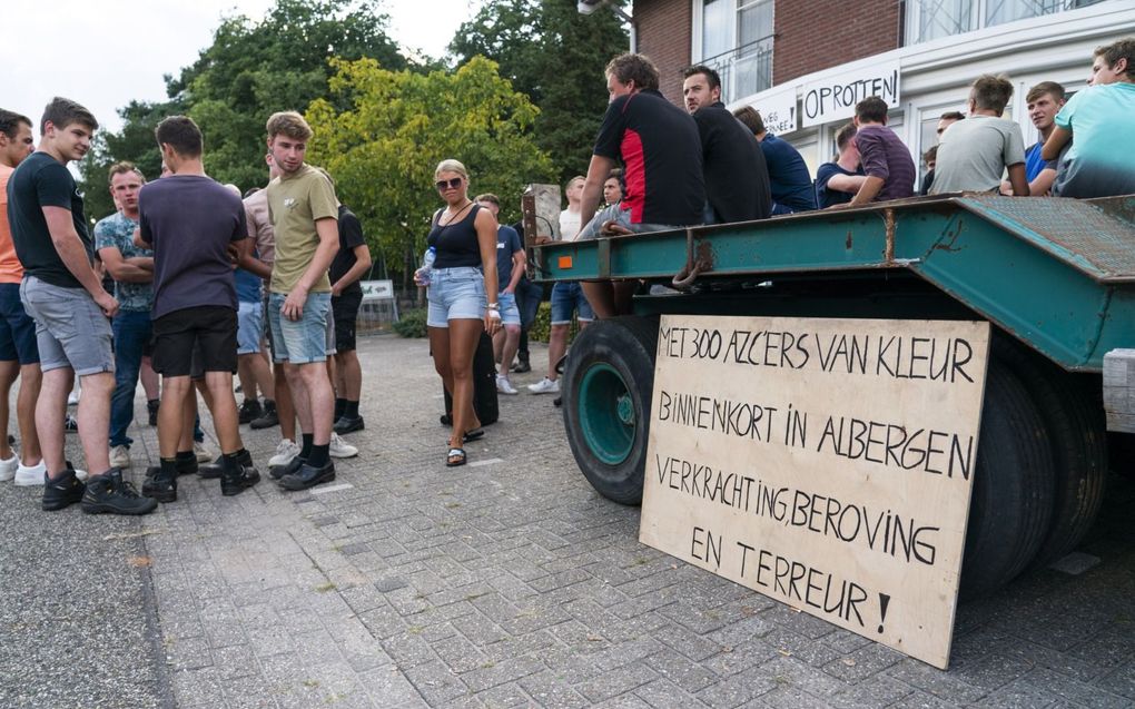 Luisteren naar de zorgen en angsten van bewoners is volgens deskundigen essentieel voor een overheid. „Zoek samen oplossingen en tackel verkeerde aannames.” beeld ANP, Jeroen Jumelet